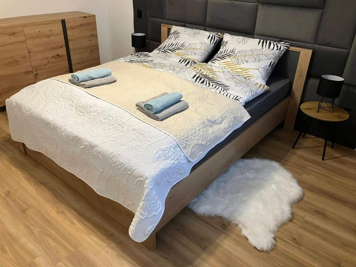 Apartman Nelka V Poprade エクステリア 写真