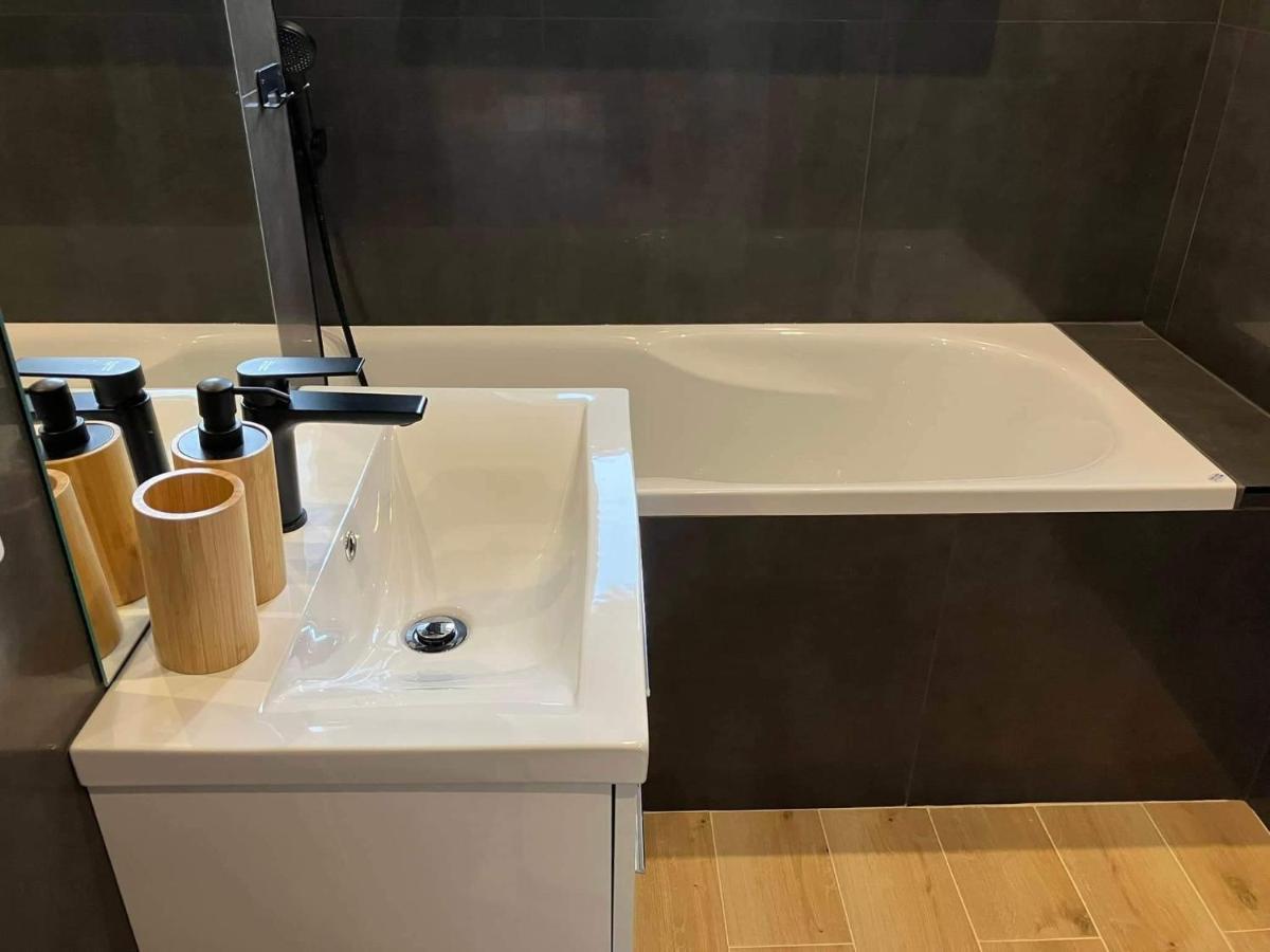 Apartman Nelka V Poprade エクステリア 写真